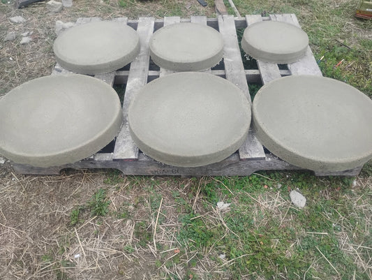 Plain Round stepping stones